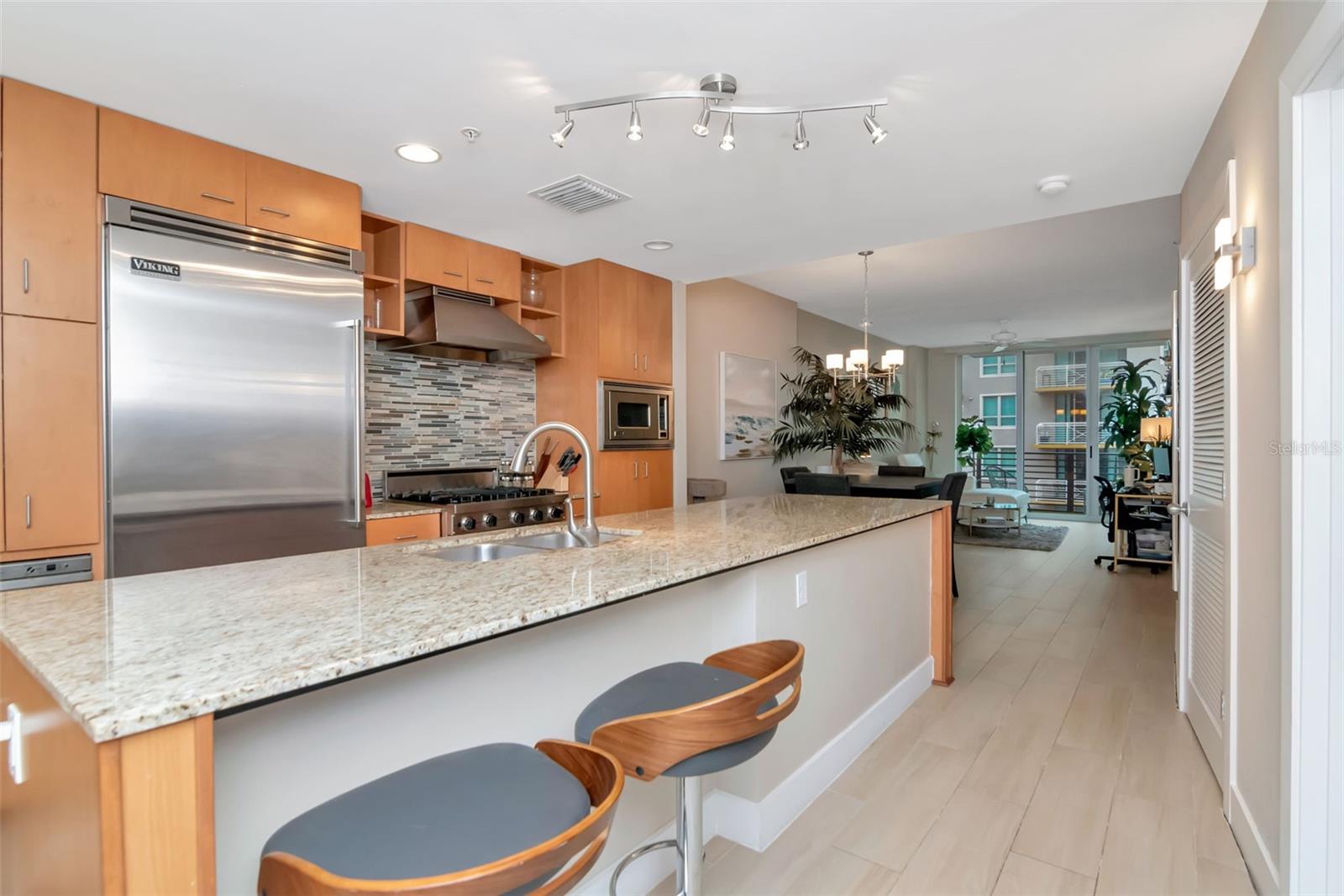 1120 E KENNEDY BLVD #513 — photo 2