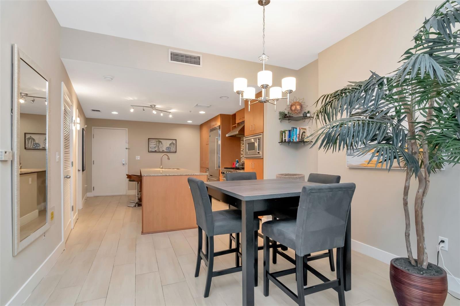 1120 E KENNEDY BLVD #513 — photo 14
