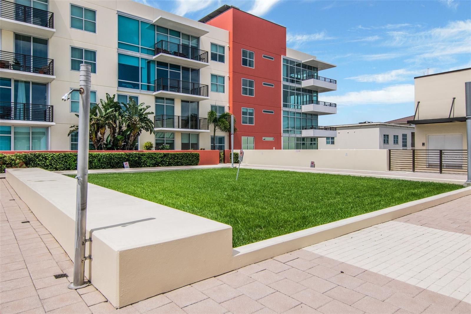 1120 E KENNEDY BLVD #513 — photo 42