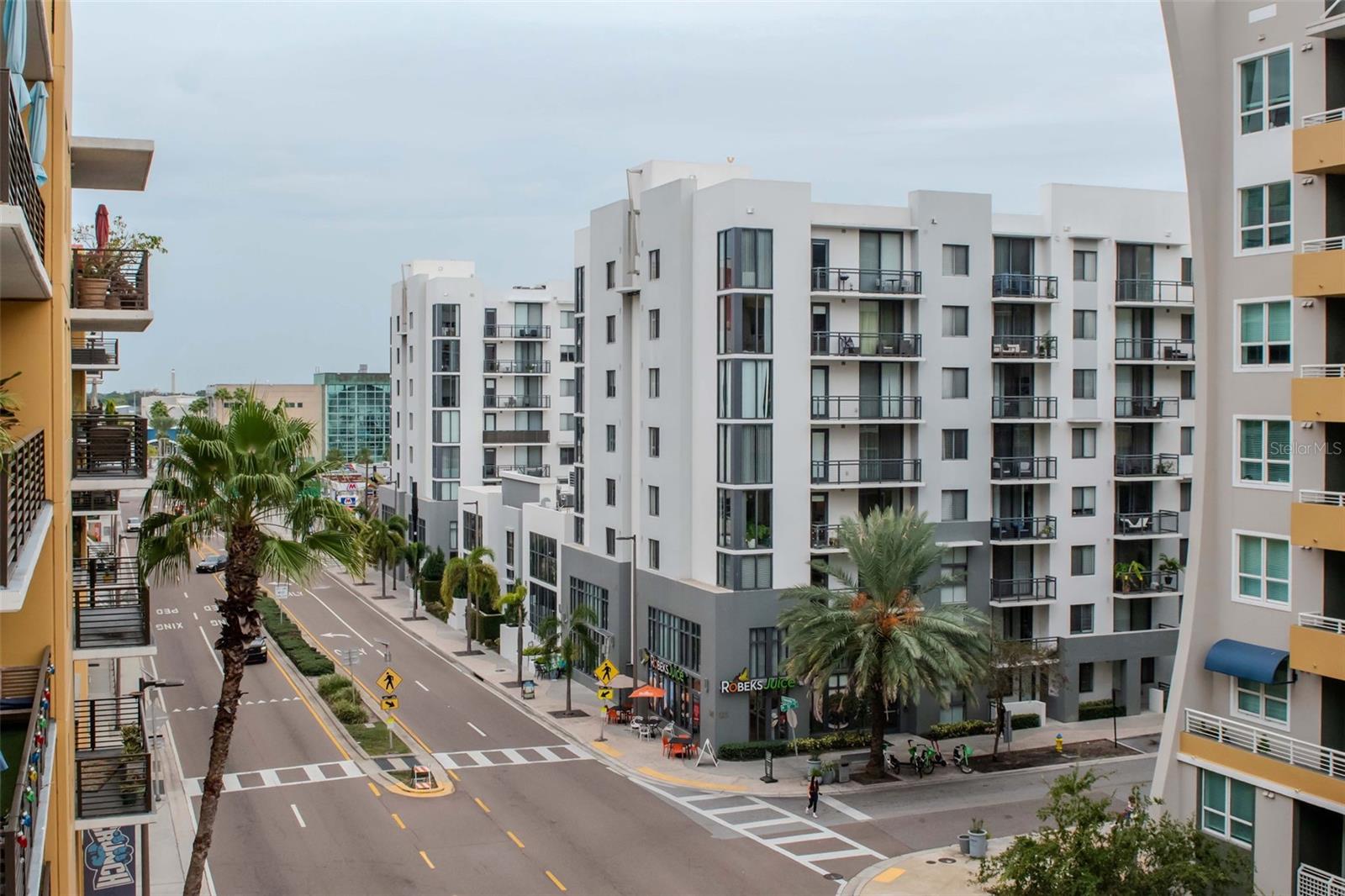 1120 E KENNEDY BLVD #513 — photo 32