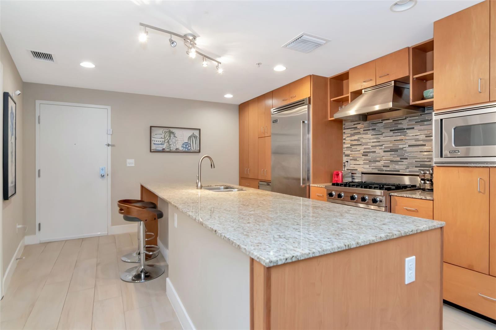1120 E KENNEDY BLVD #513 — photo 6