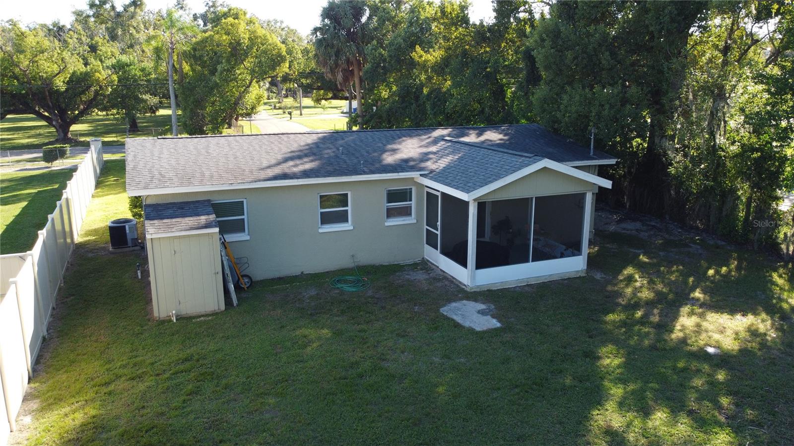 3831 HUDSON LN — photo 29