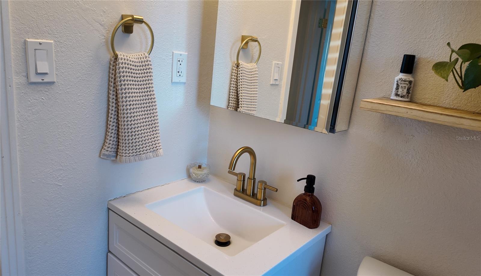 3831 HUDSON LN — photo 20