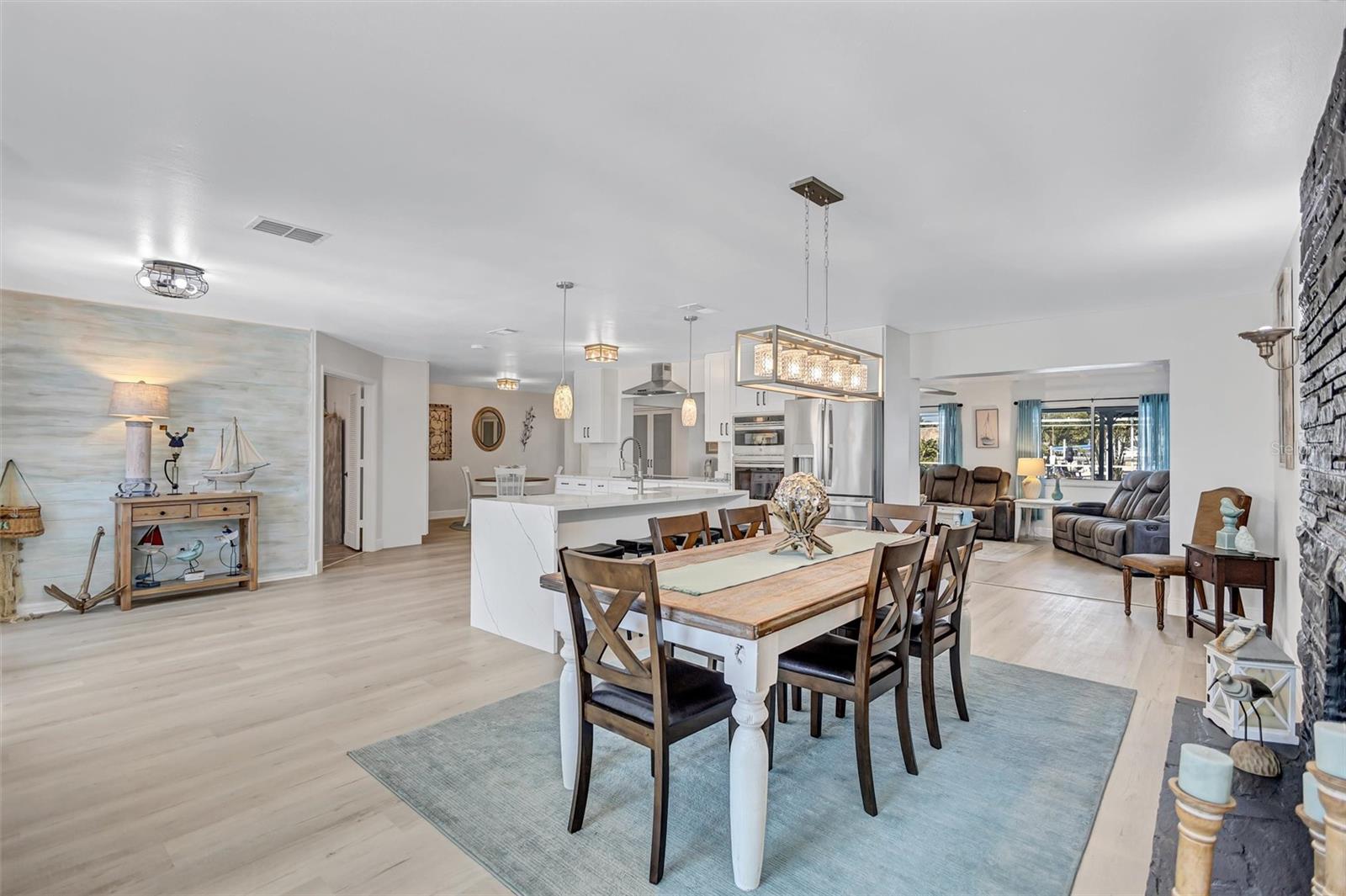563 LEWIS BLVD SE — photo 8