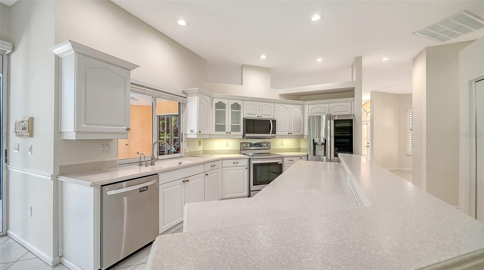 9488 HAWKSMOOR LN — photo 11