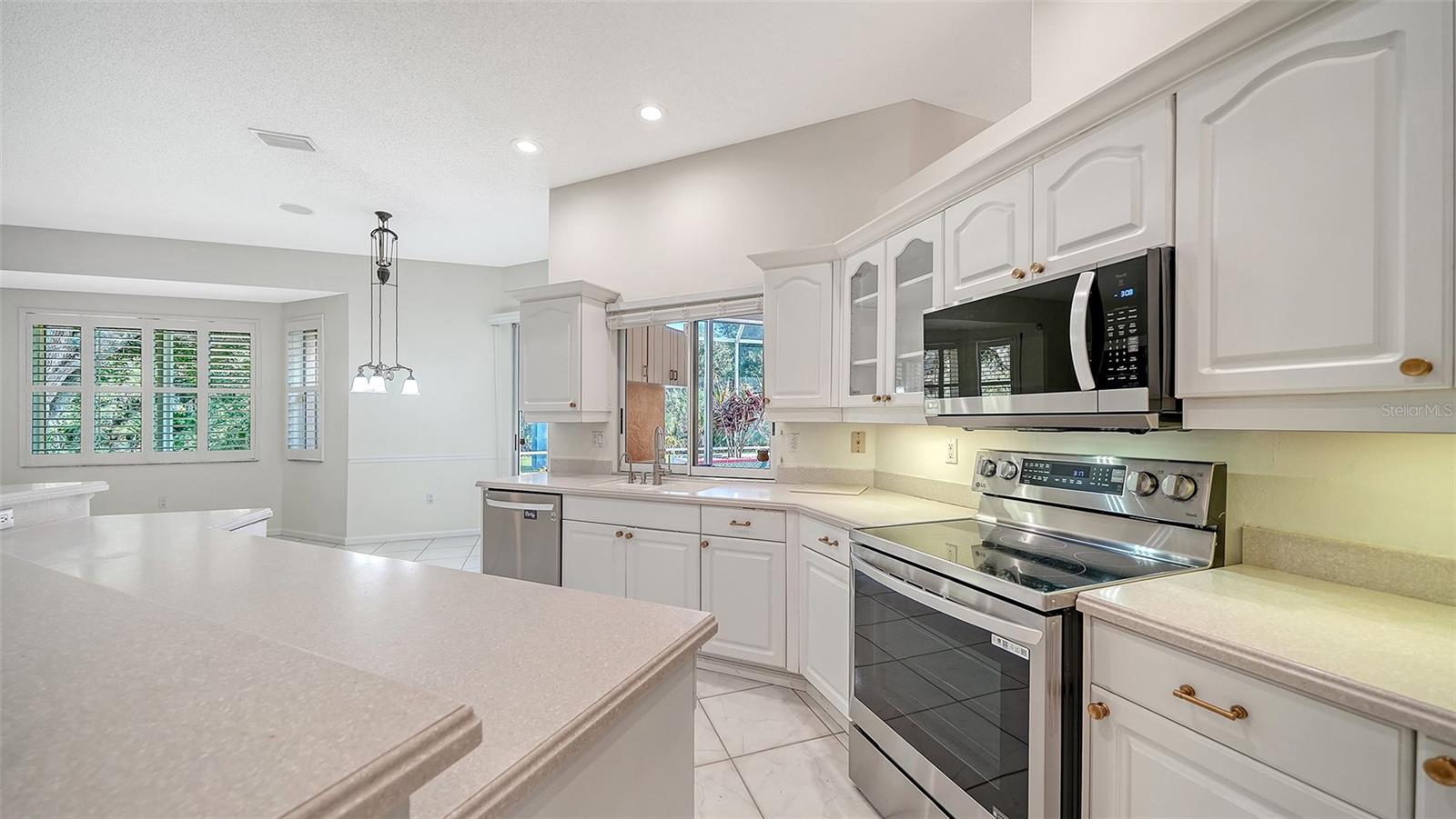 9488 HAWKSMOOR LN — photo 12