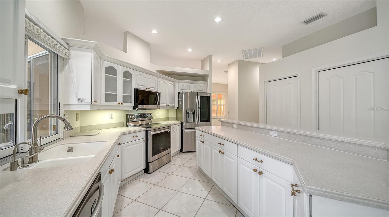 9488 HAWKSMOOR LN — photo 13