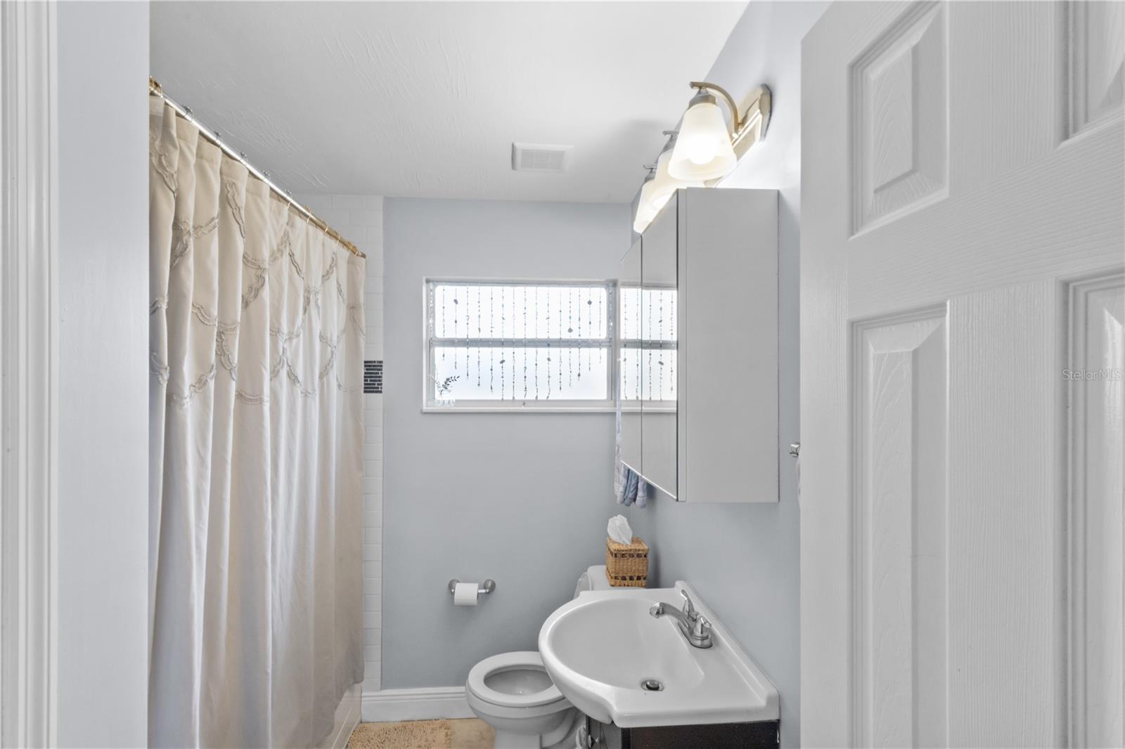 4704 W BAY AVE — photo 14