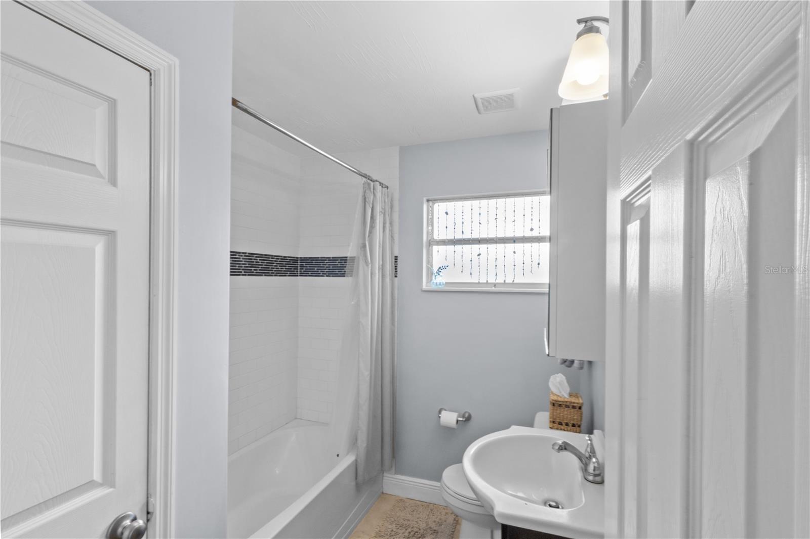 4704 W BAY AVE — photo 15