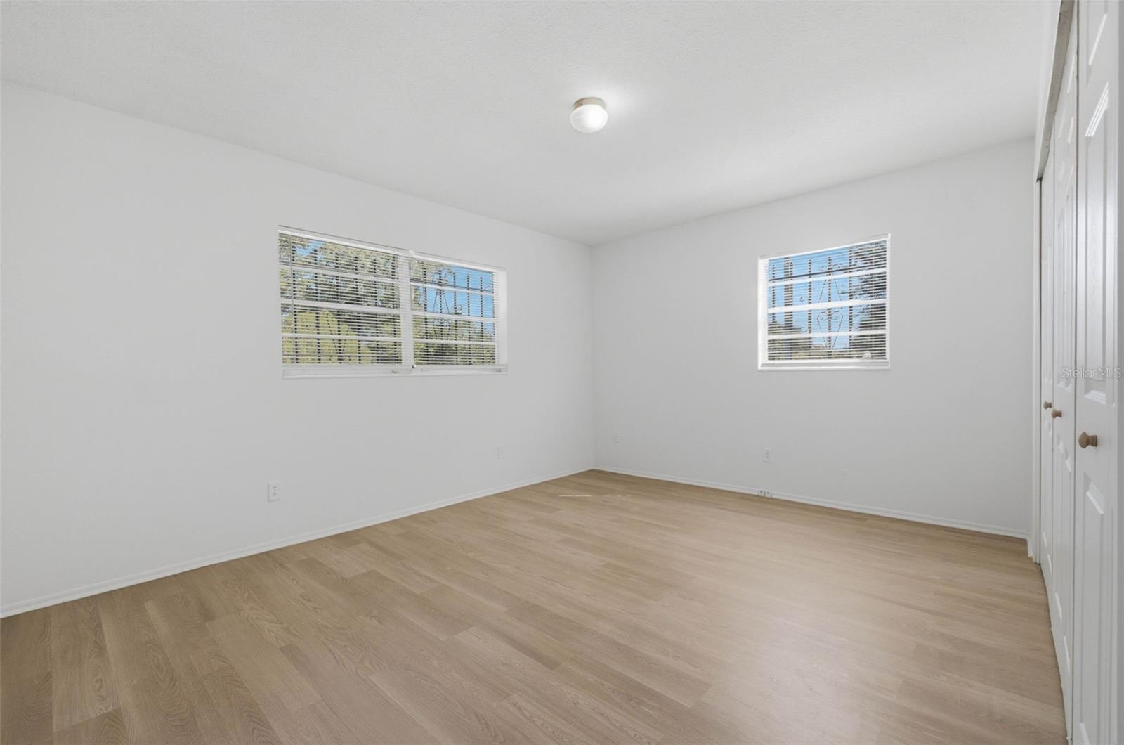 3010 EMERSON AVE S — photo 29