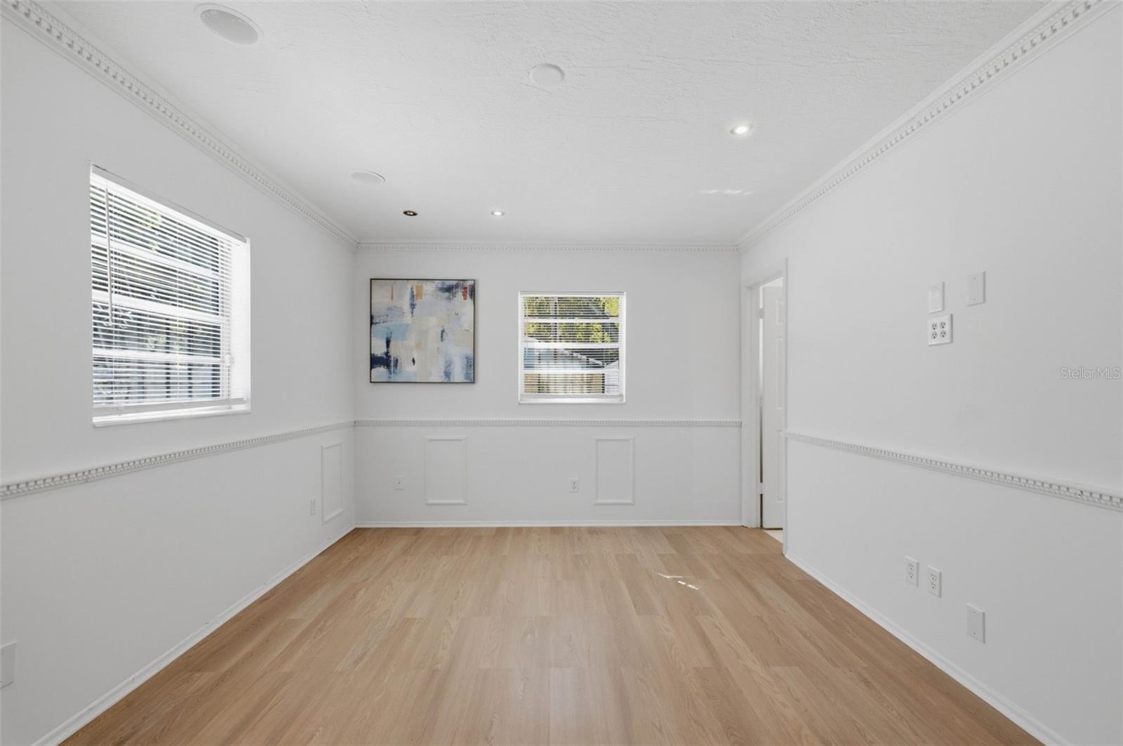 3010 EMERSON AVE S — photo 35