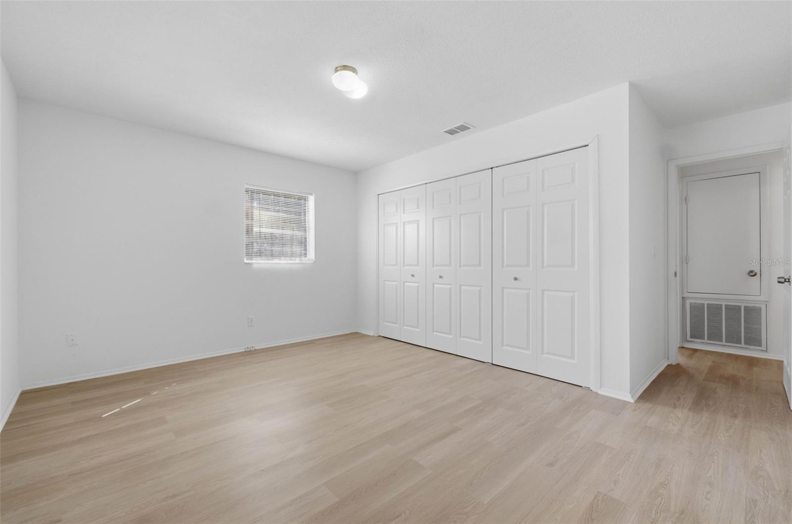 3010 EMERSON AVE S — photo 31