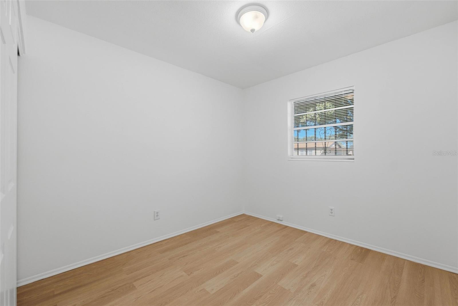 3010 EMERSON AVE S — photo 24