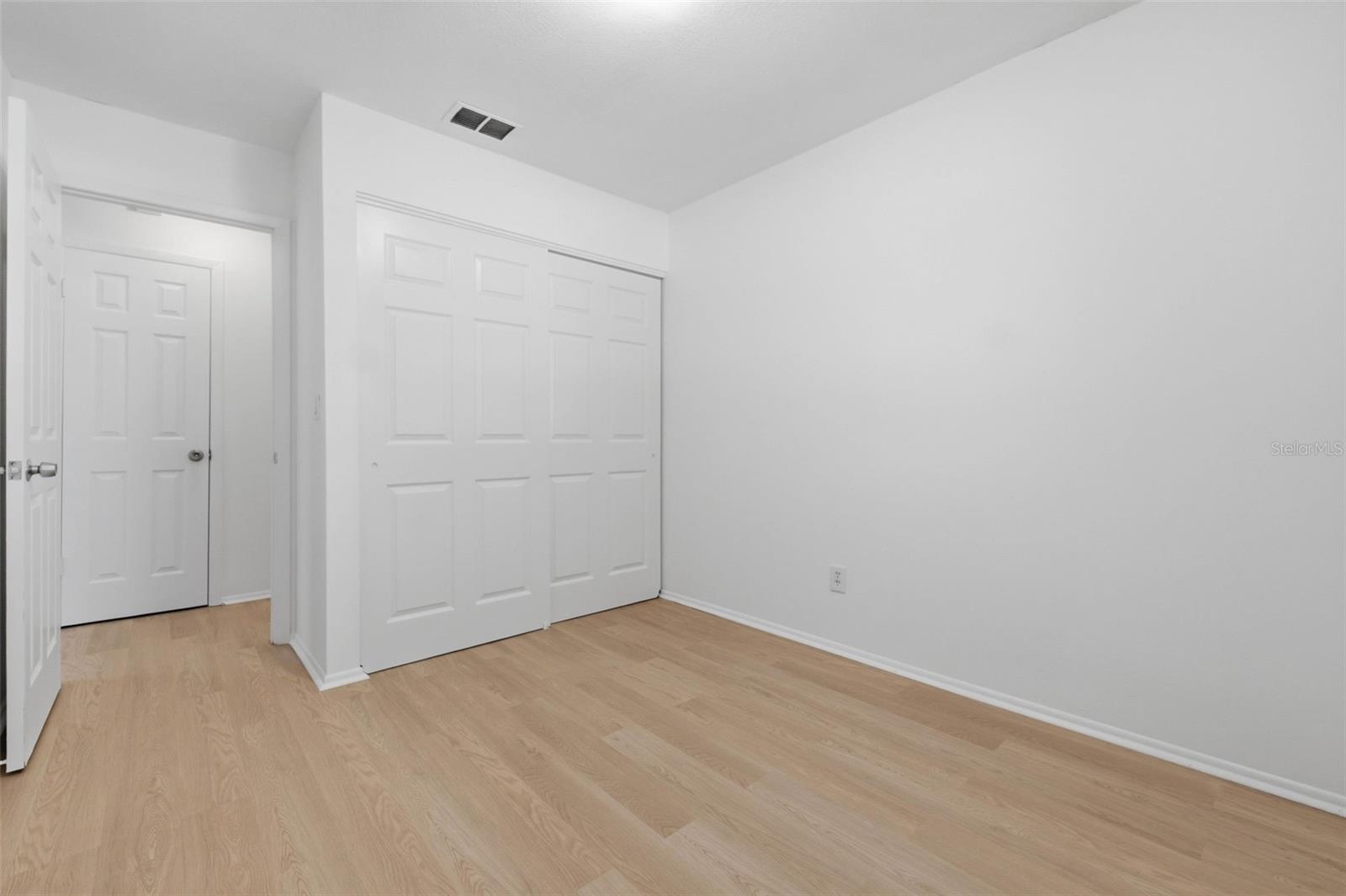 3010 EMERSON AVE S — photo 26