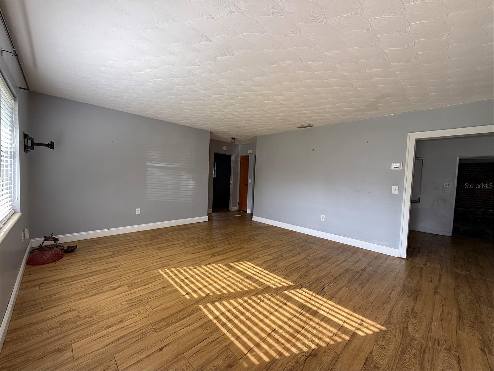 5528 20TH ST W — photo 2