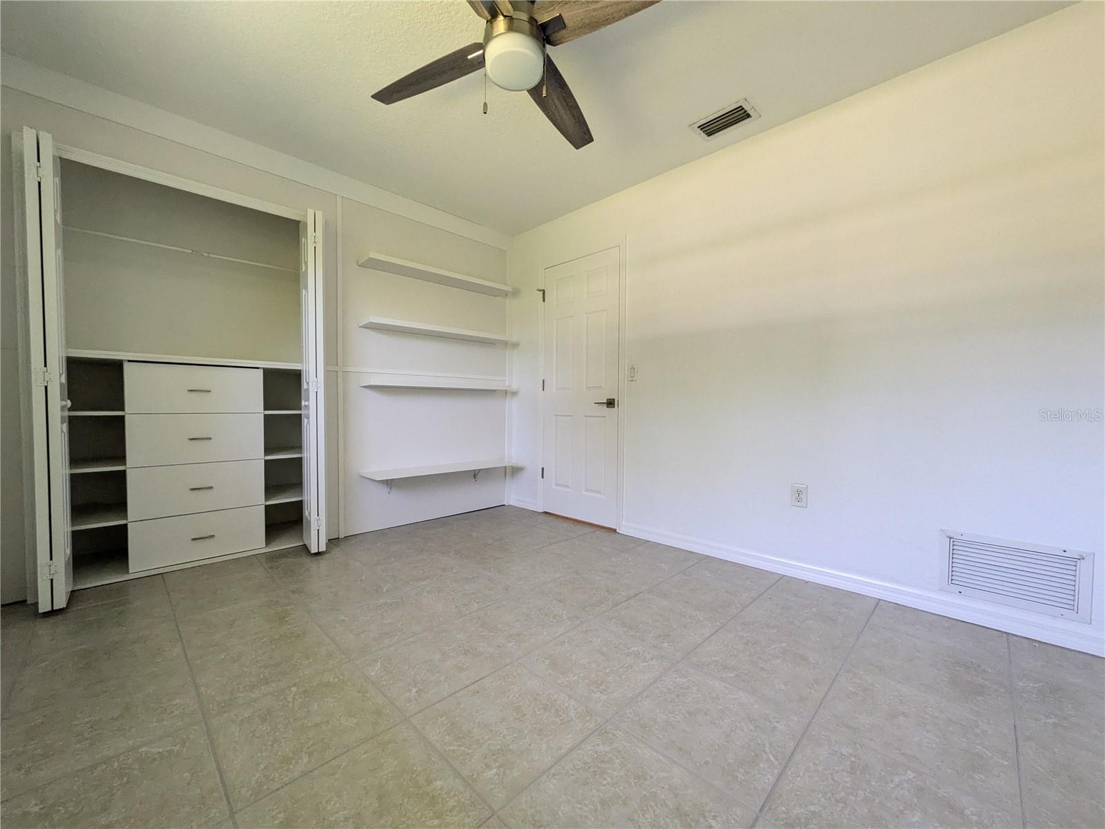 1133 RUSSELL AVE — photo 15
