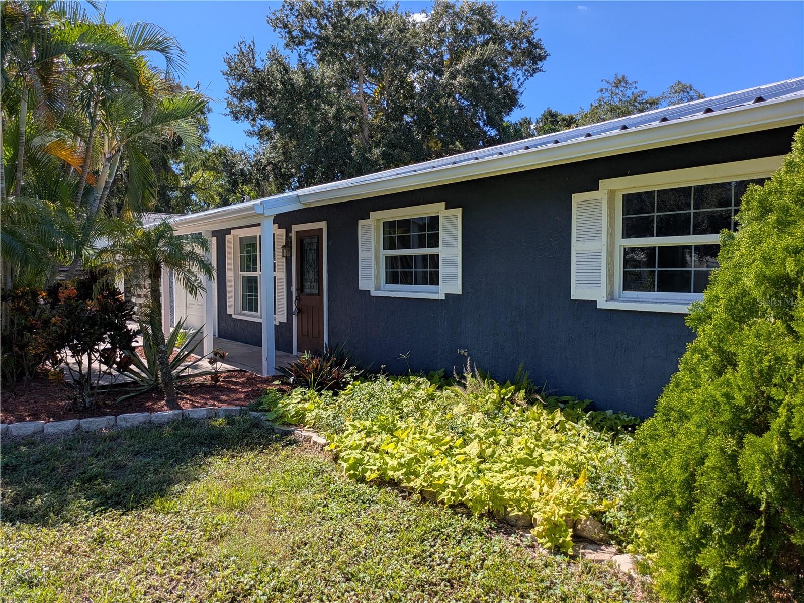 1133 RUSSELL AVE — photo 3