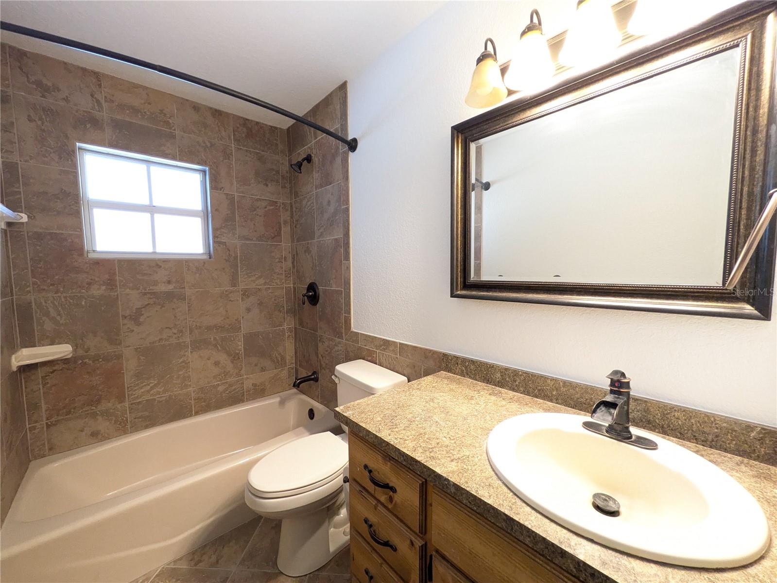 1133 RUSSELL AVE — photo 19