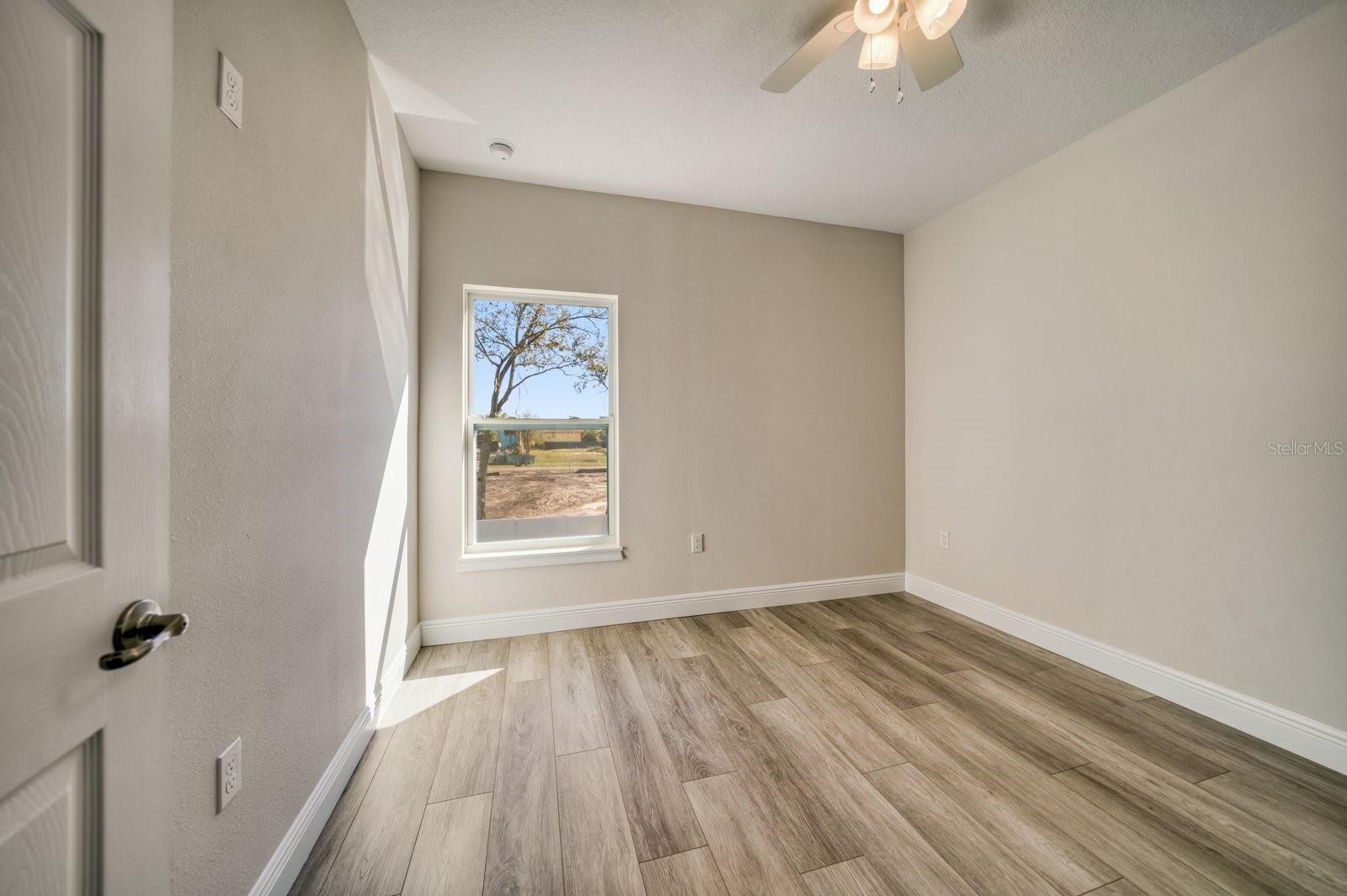 8415 DAVES HOMES PL — photo 10