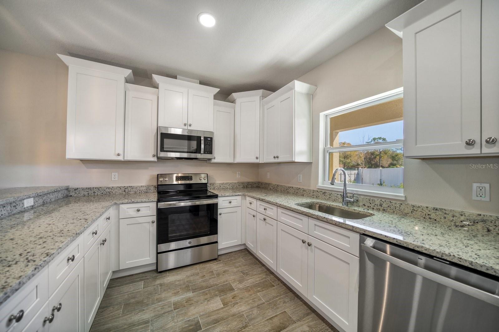 8415 DAVES HOMES PL — photo 4