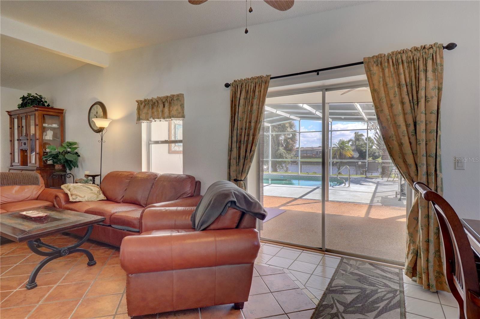6356 SAFFORD TER — photo 11