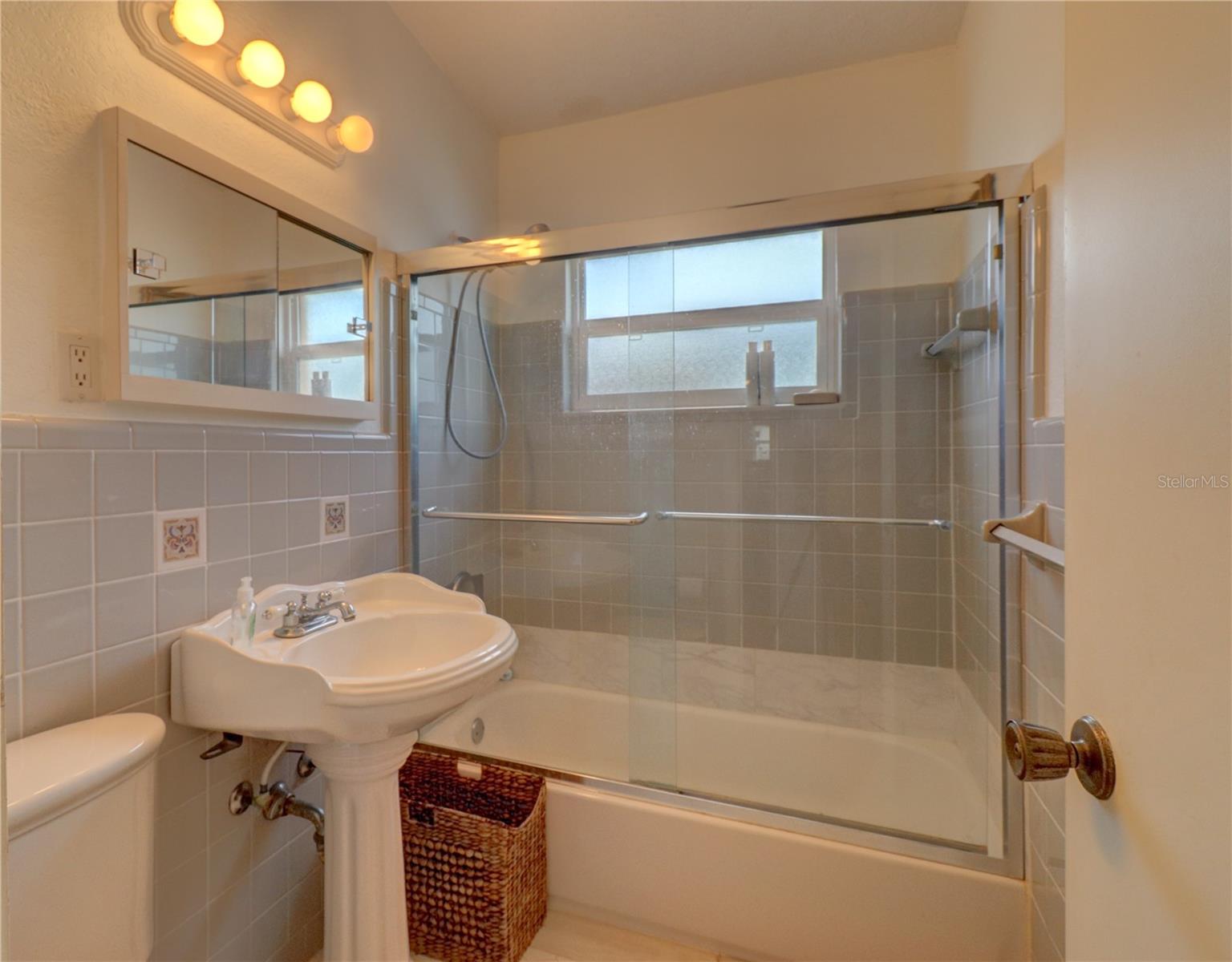 6356 SAFFORD TER — photo 23