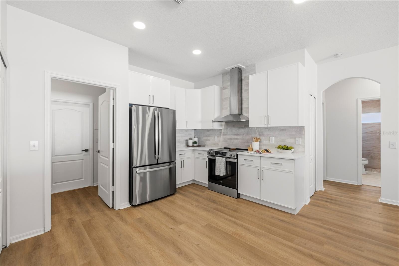 10416 MEADOW SPRING DR — photo 8