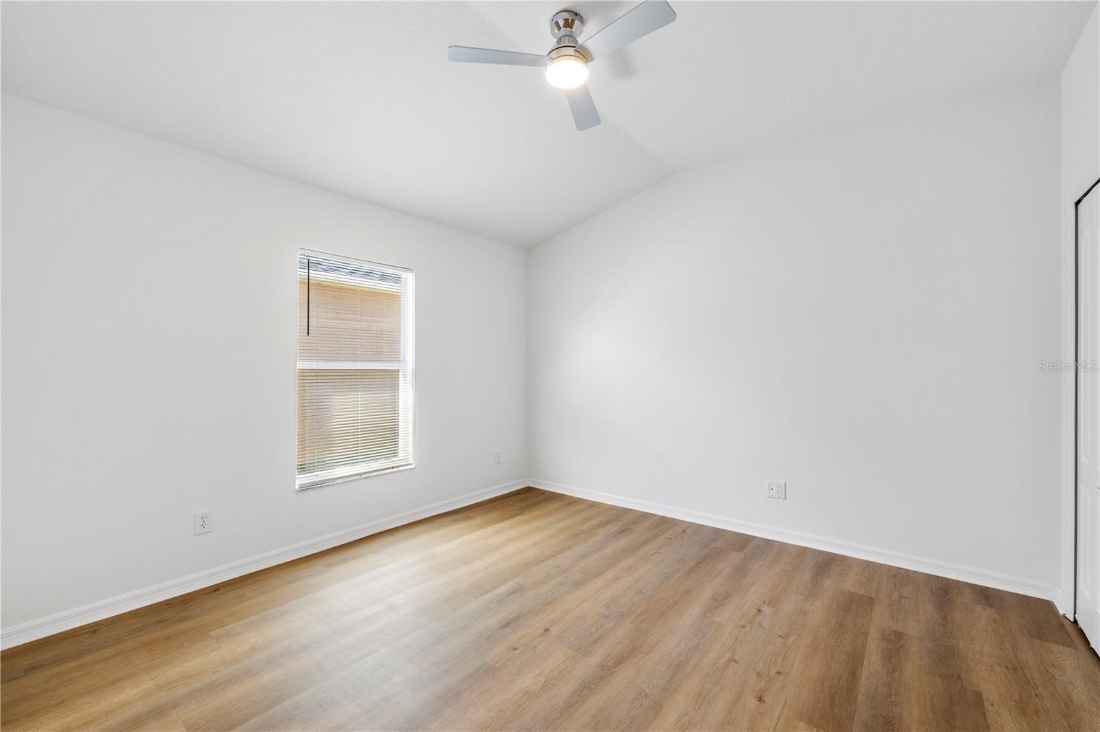 10416 MEADOW SPRING DR — photo 36