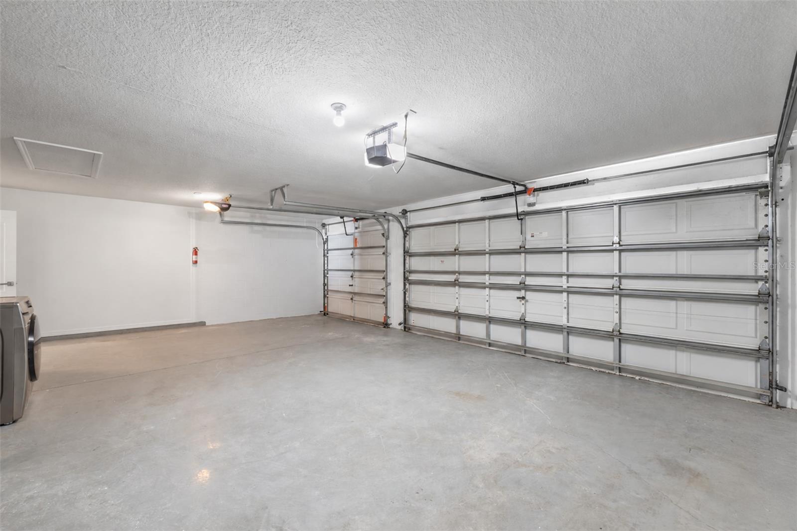 10416 MEADOW SPRING DR — photo 46