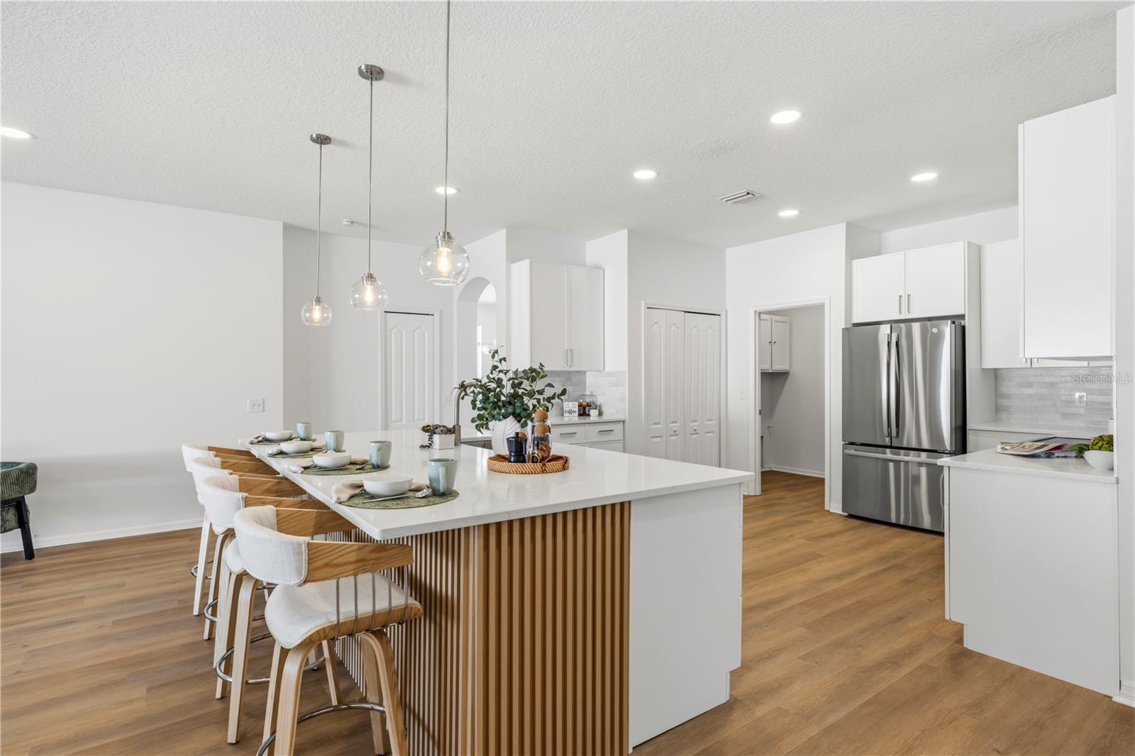 10416 MEADOW SPRING DR — photo 4