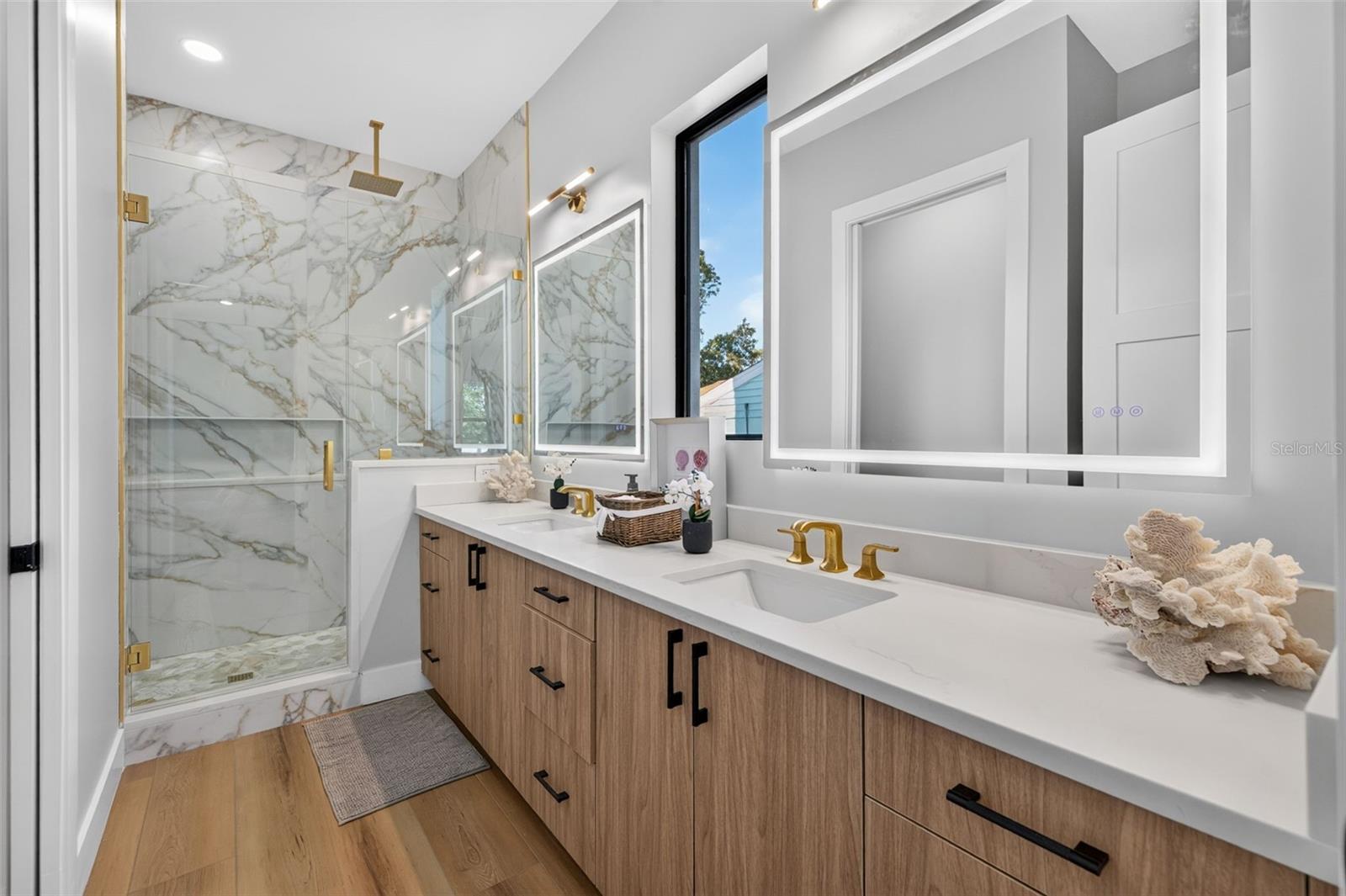 4219 W BAY VIEW AVE — photo 35