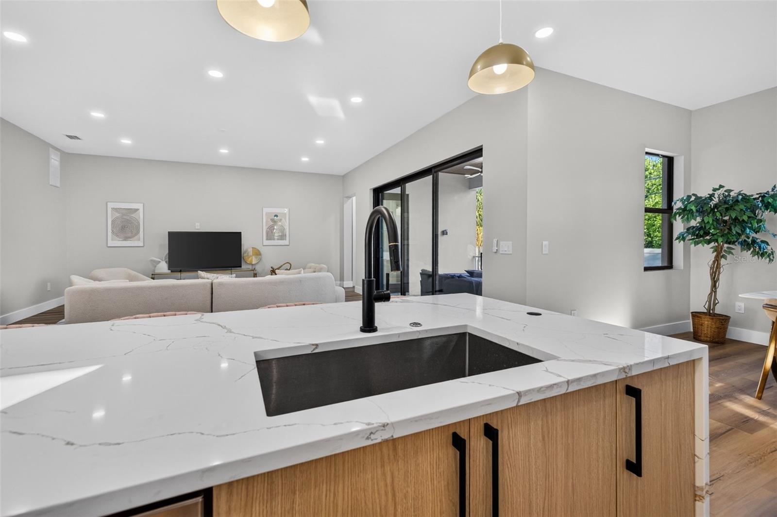 4219 W BAY VIEW AVE — photo 13