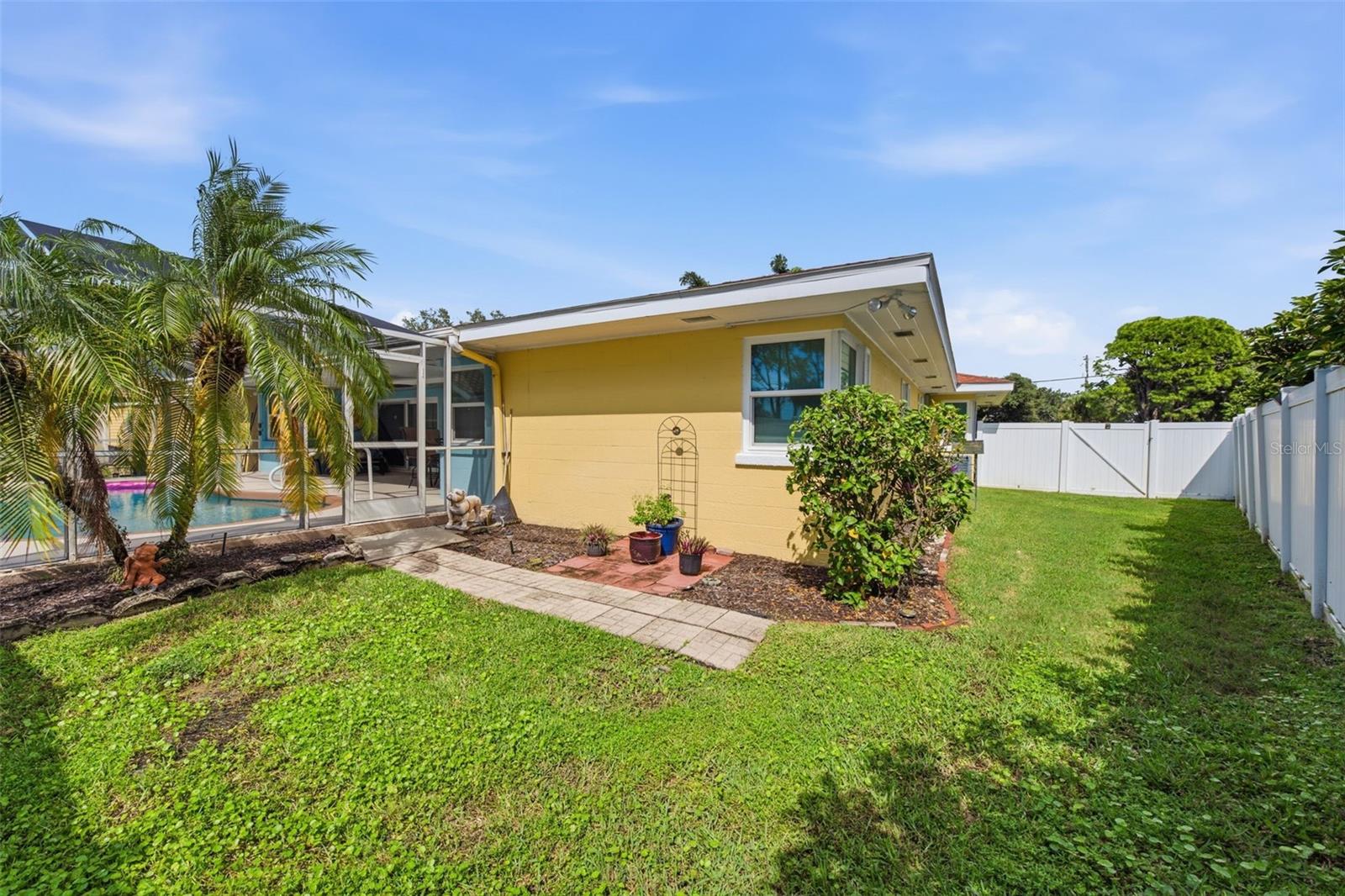 844 MAGELLAN DR — photo 59
