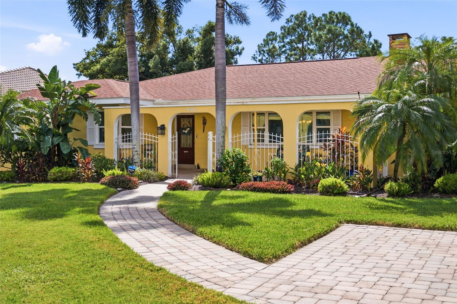 844 MAGELLAN DR — photo 4