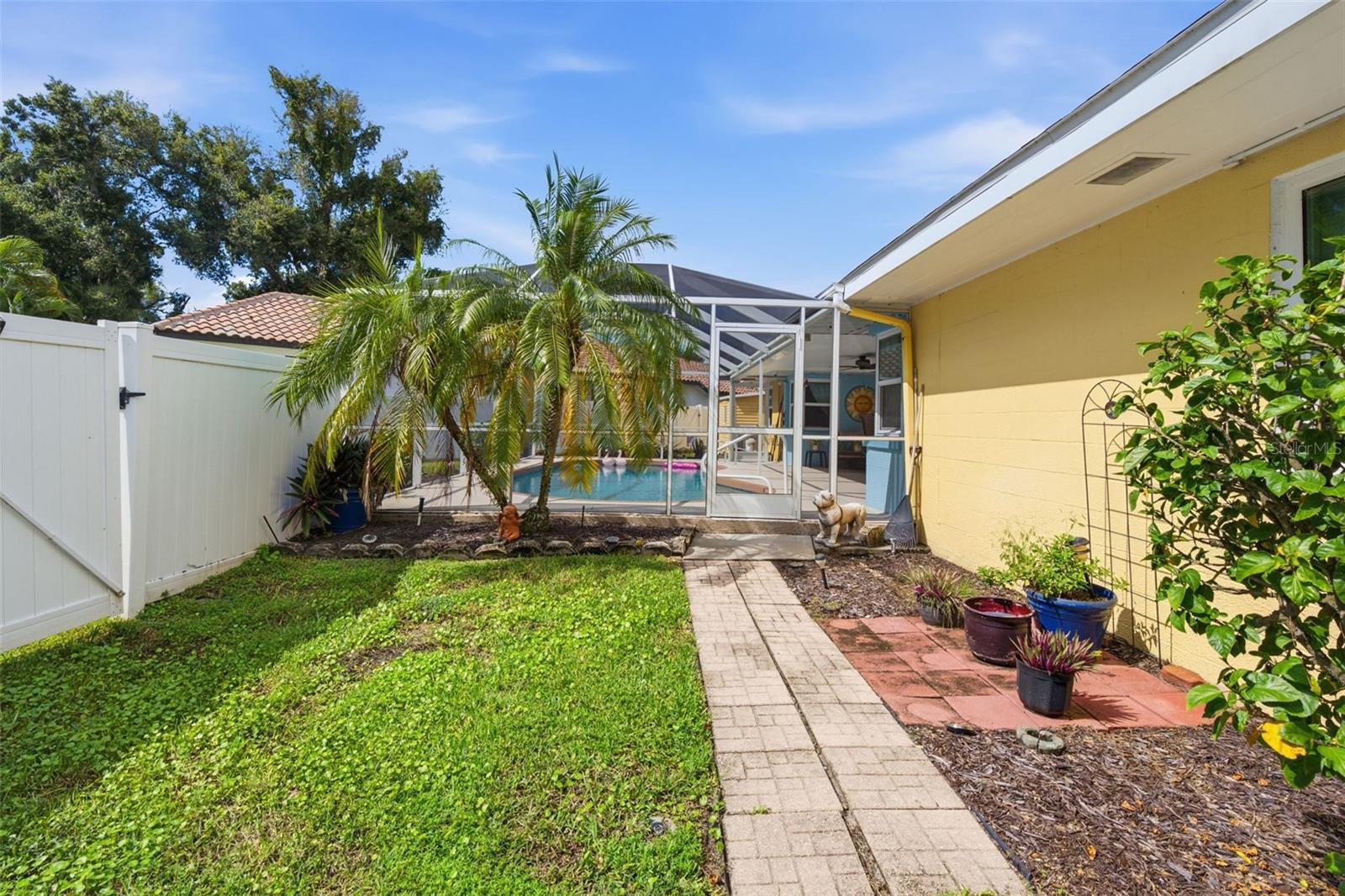 844 MAGELLAN DR — photo 58