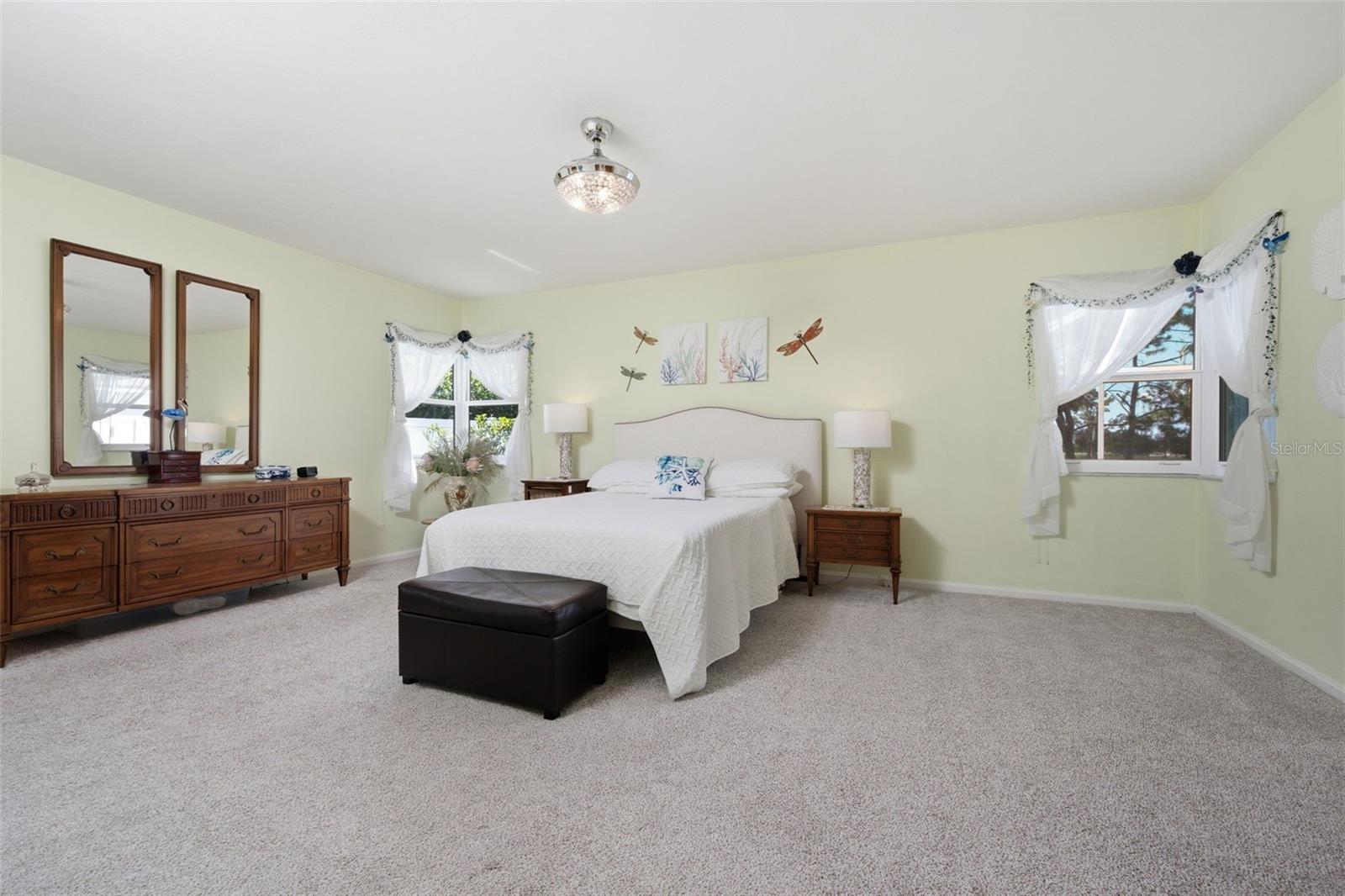 844 MAGELLAN DR — photo 41