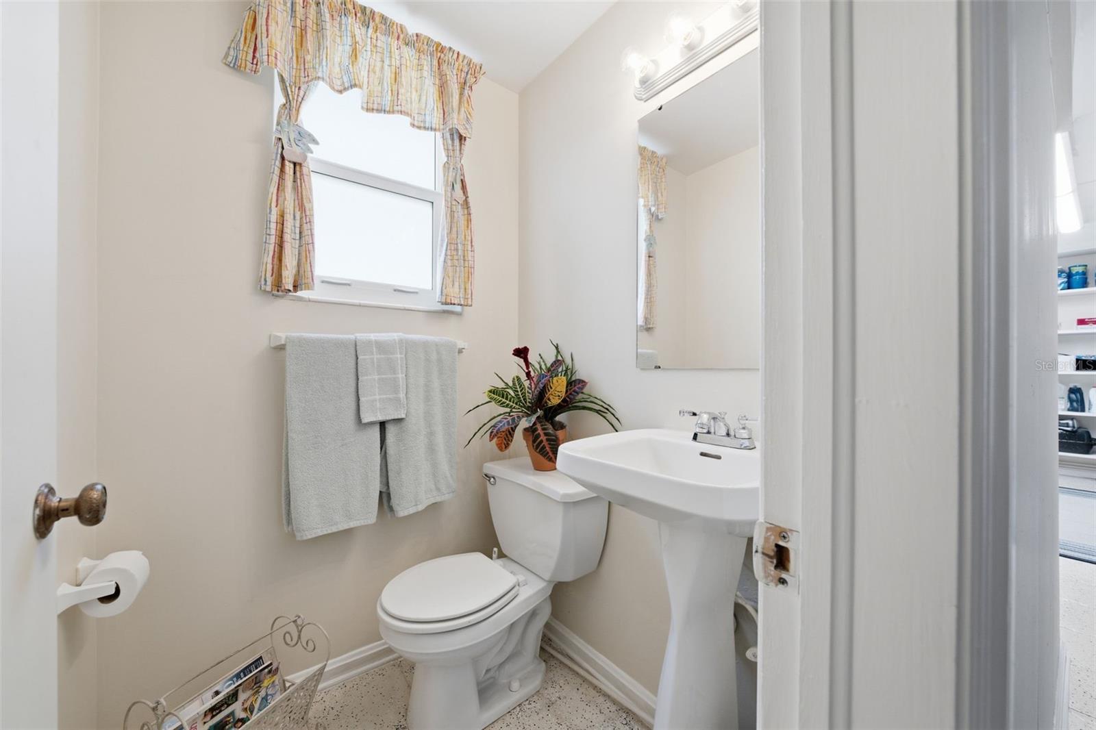844 MAGELLAN DR — photo 52