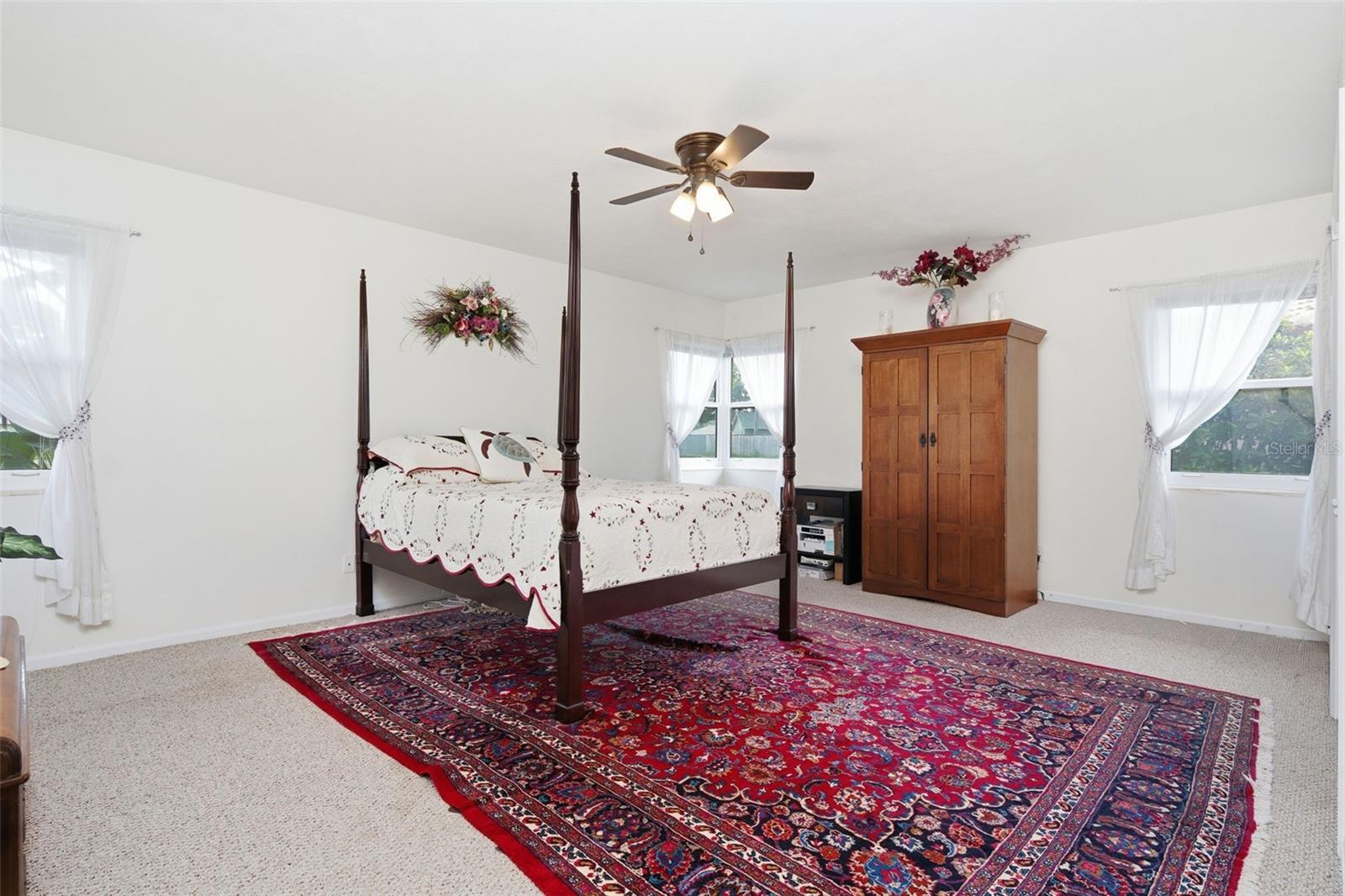 844 MAGELLAN DR — photo 46