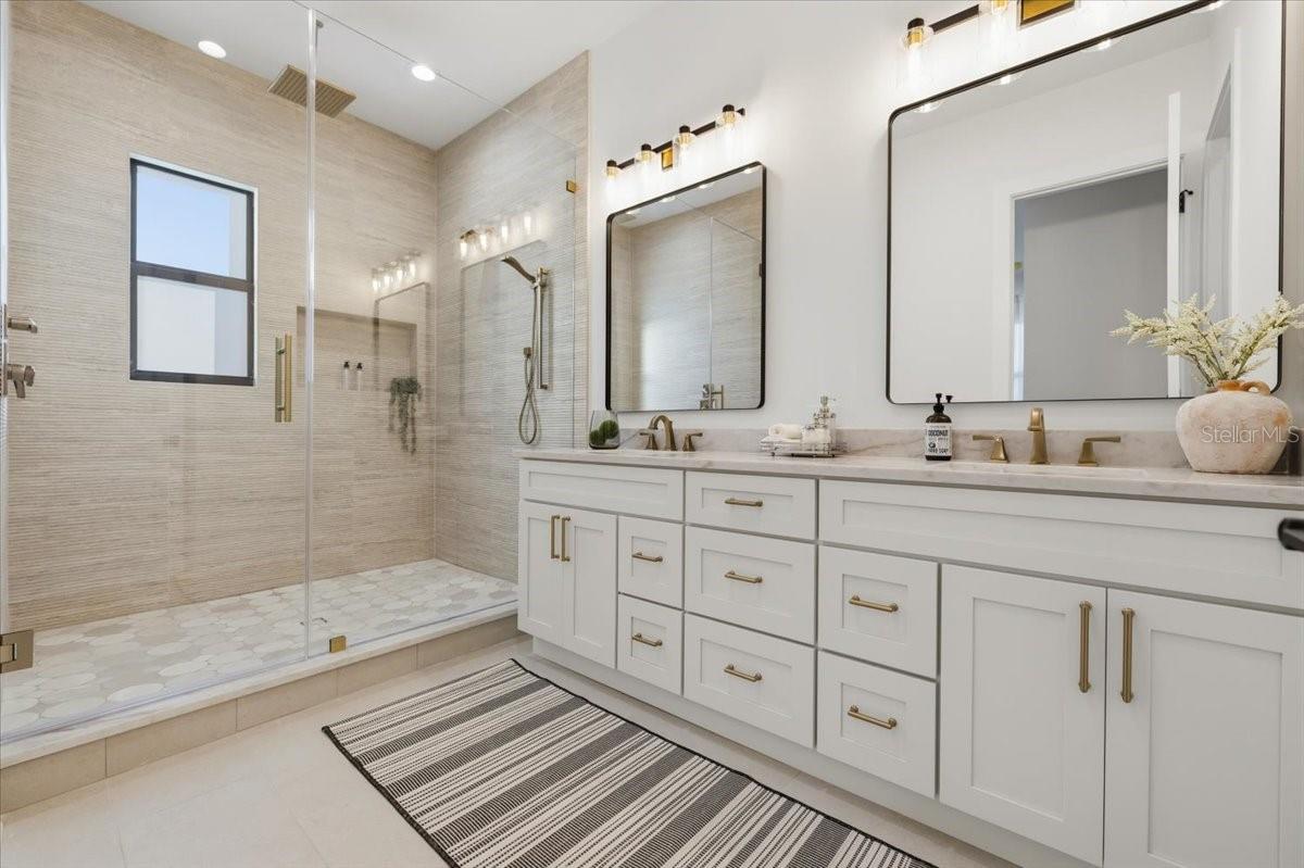 809 E LOUISIANA AVE #2 — photo 26