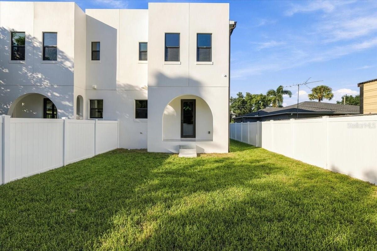 809 E LOUISIANA AVE #2 — photo 42