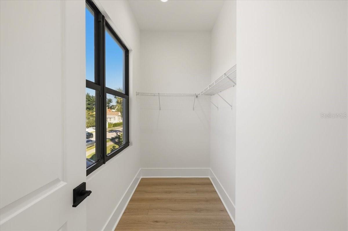 809 E LOUISIANA AVE #2 — photo 38