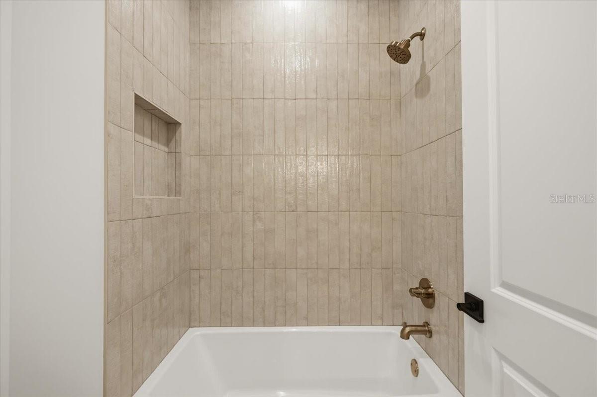 809 E LOUISIANA AVE #2 — photo 36