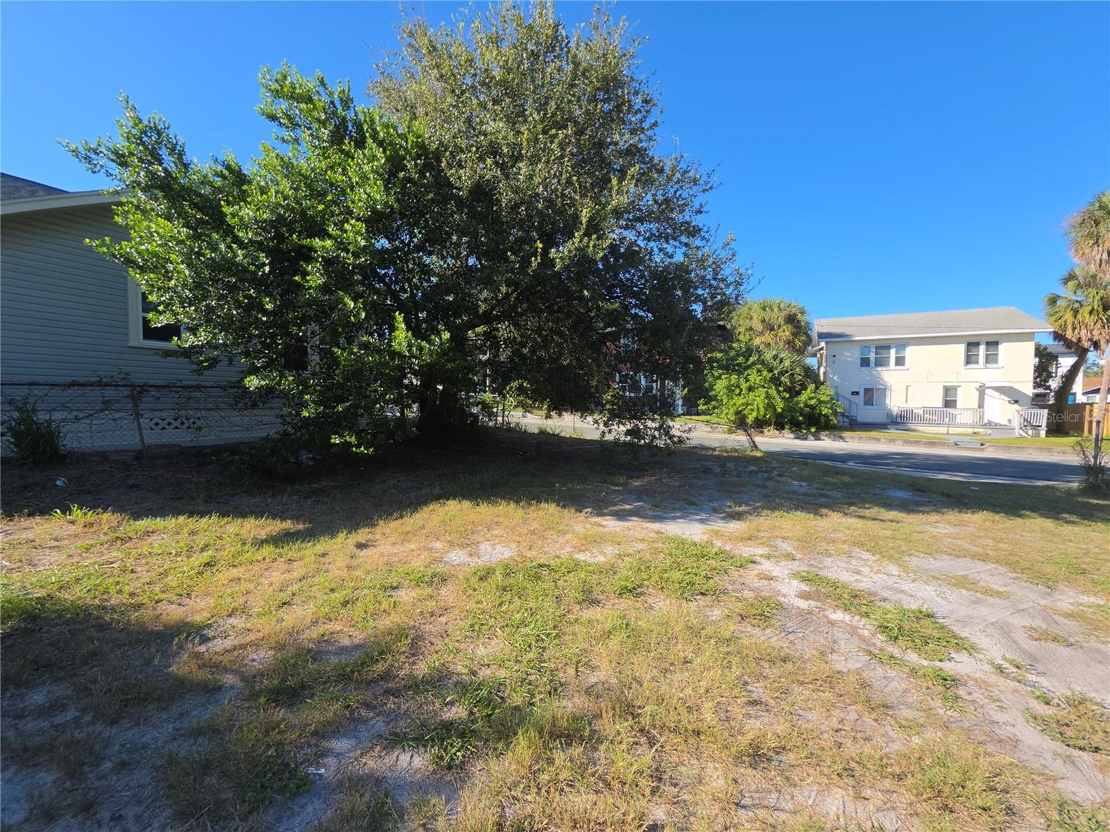 820 PARIS AVE S — photo 3