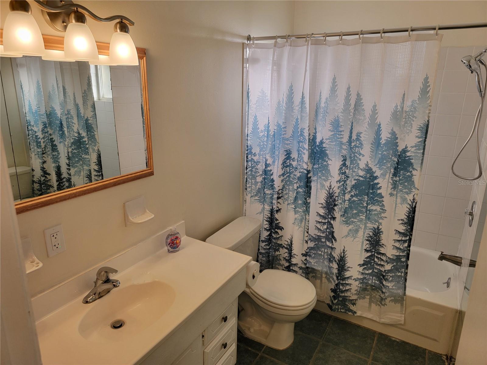 3988 BERKSHIRE DR — photo 24