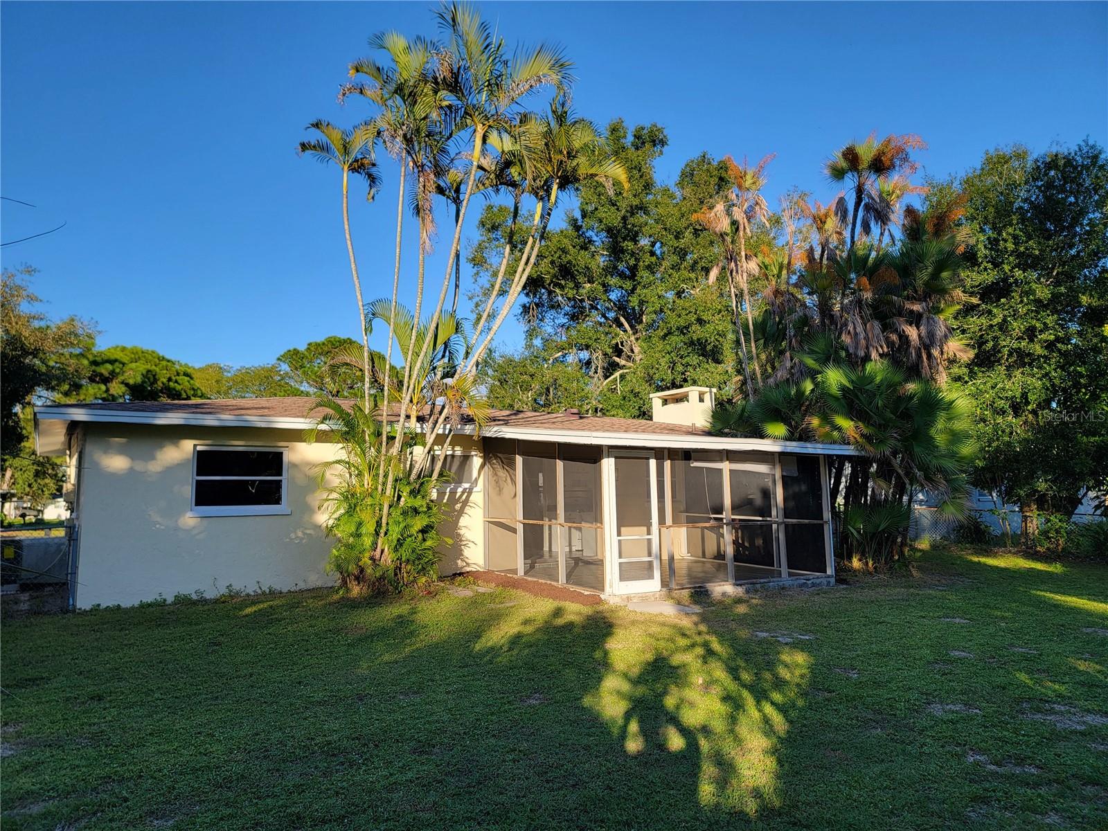 3988 BERKSHIRE DR — photo 31