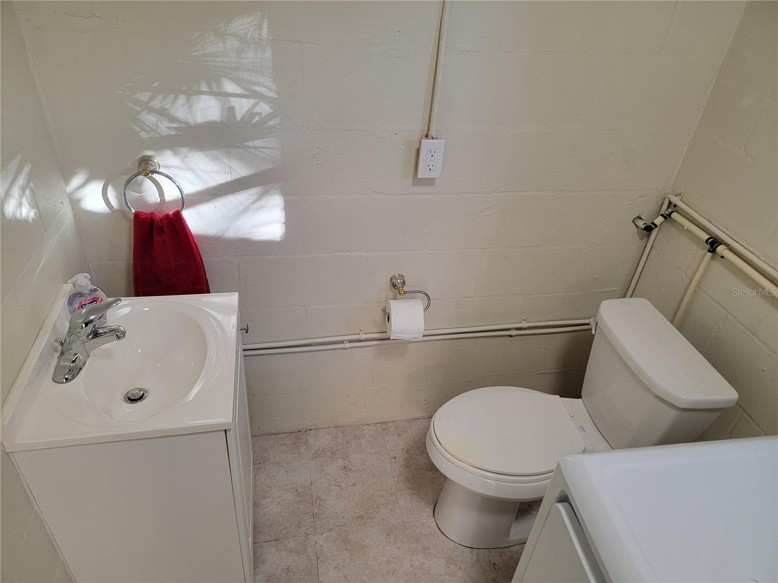 3988 BERKSHIRE DR — photo 20
