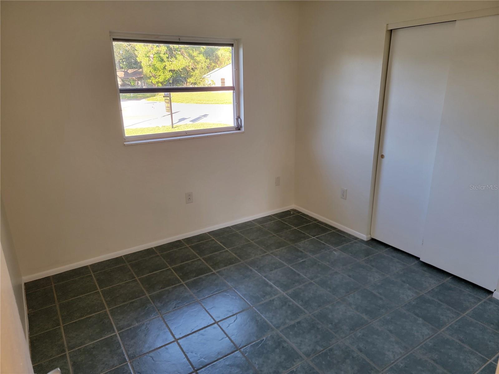 3988 BERKSHIRE DR — photo 28