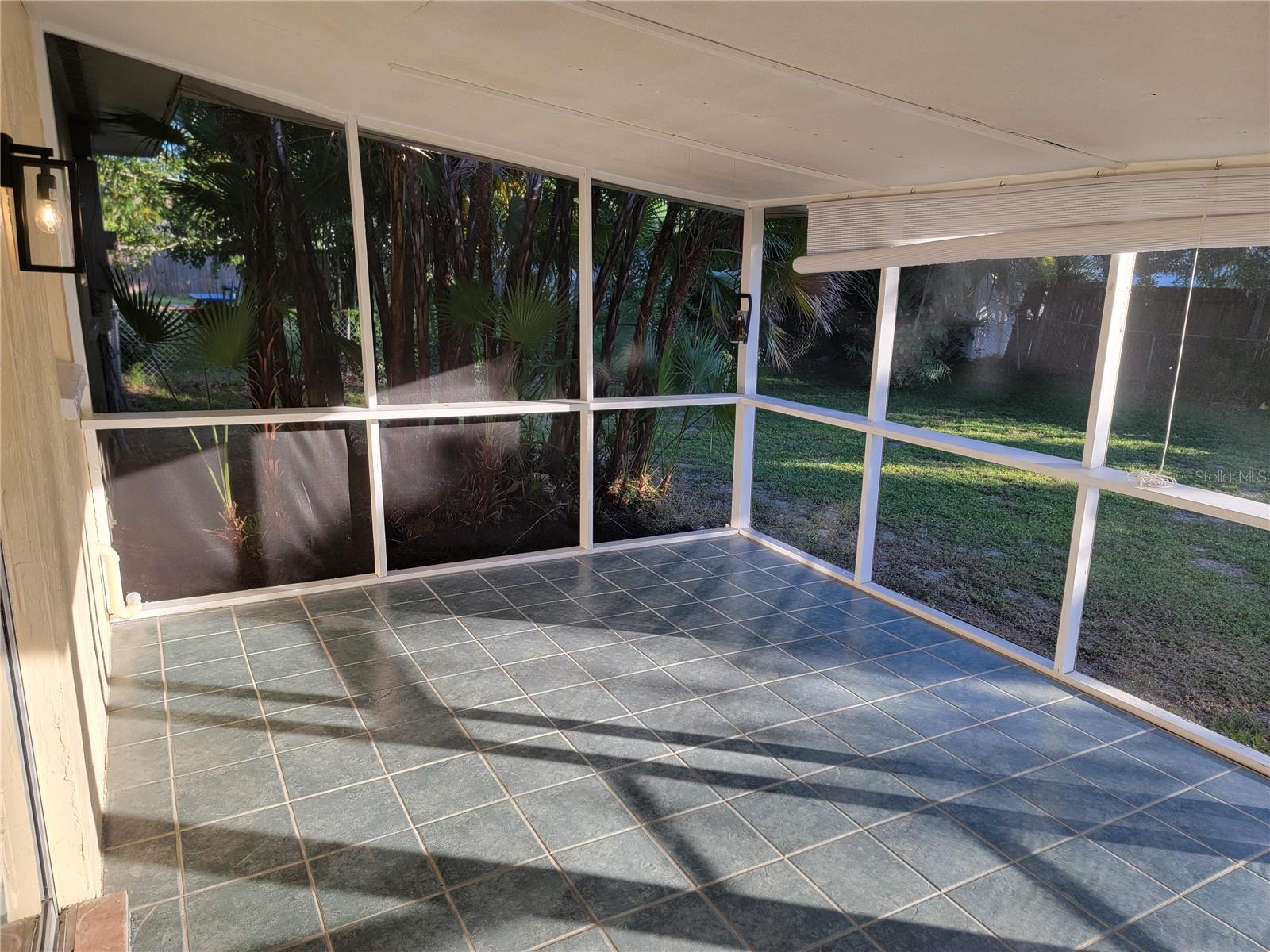 3988 BERKSHIRE DR — photo 4