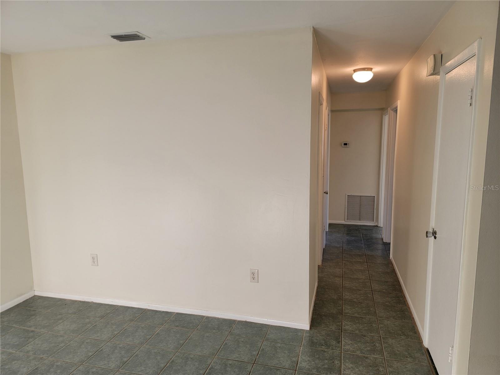 3988 BERKSHIRE DR — photo 23