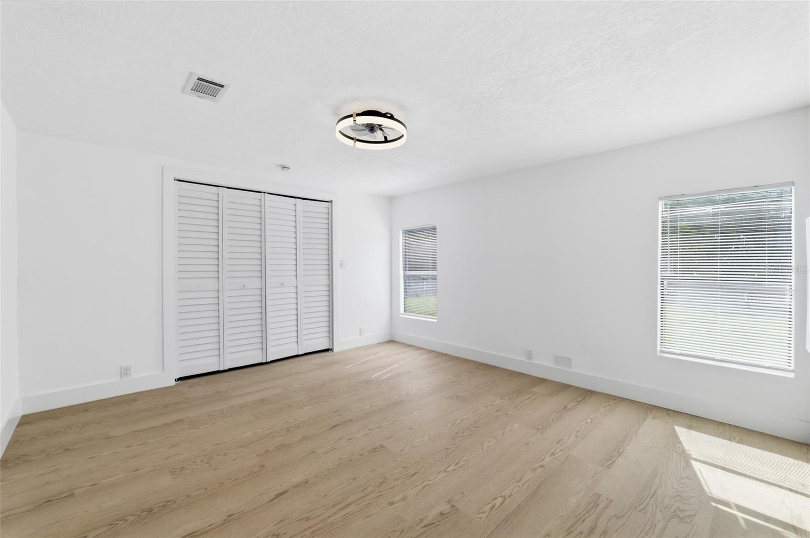 8036 S MEADOWVIEW CIR — photo 12